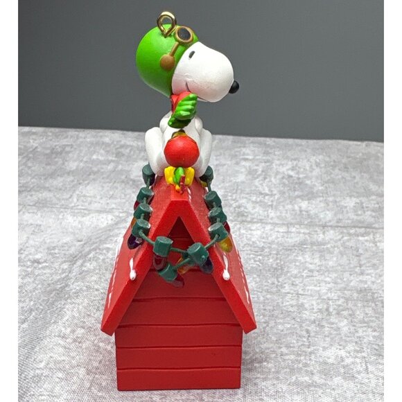 A Pair of Ace Snoopy & Woodstock 2010 Hallmark Ornament - Picture 4 of 12